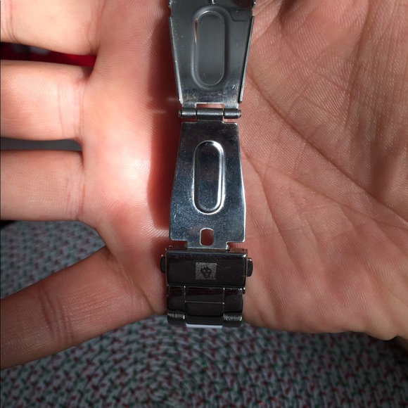 Women’s Anne Klein watch. - Picture 2 of 3